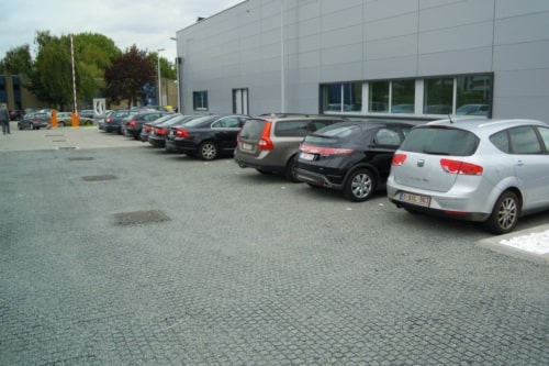 Dalles à gravier noires en plastique pour parkings, allées, ... GravelGrid