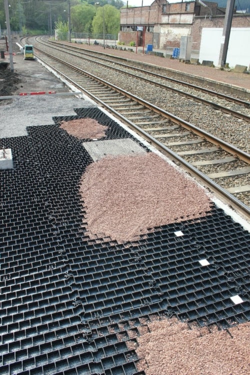 Chantier en dalles gravier GravelGrid, Quais de gare