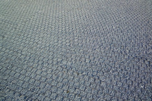 Met de GravelGrid  legt u eenvoudig een stabiele grindvloer voor uw tuin, terras, paden, parkeerplaats of oprit.