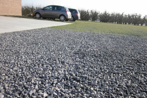 GravelGrid heeft markeerdoppen geschikt voor deze parkingsgrindplaat