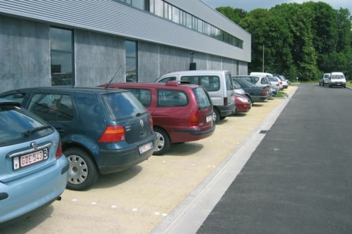 Exemple de chantier en RitterDal gravier neutre : parking d'entreprise - MatGeco